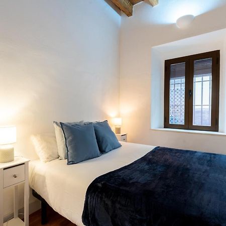 Apartmán Holi-Rent Gonzalez Cuadrado Sevilla Exteriér fotografie